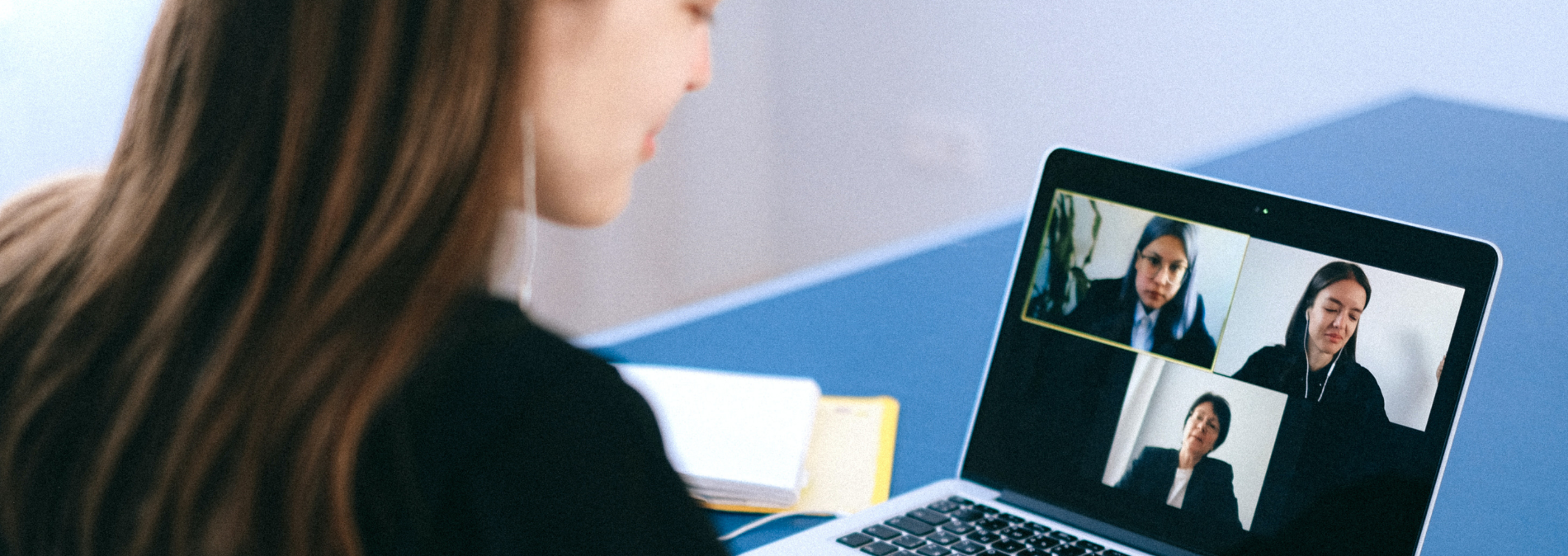 <h1><strong>Hart Training</strong></h1>
<p> </p>
<p><strong>Essential training delivered online and face to face for your business</strong></p>
